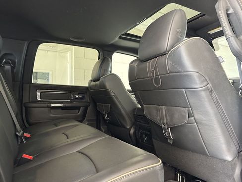 Used 2017 RAM 3500 Laramie Longhorn image 5