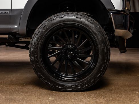 Used 2021 Ford F250 Lariat w/ Lariat Ultimate Package image 12