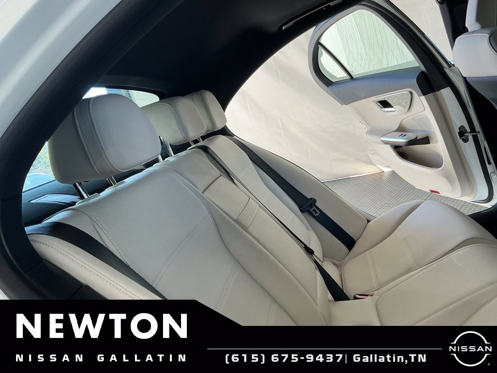 Used 2025 Mercedes-Benz C 300 4MATIC Sedan image 22