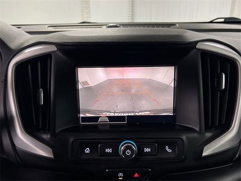 Certified 2022 GMC Terrain SLE w/ Driver Convenience Package image 14