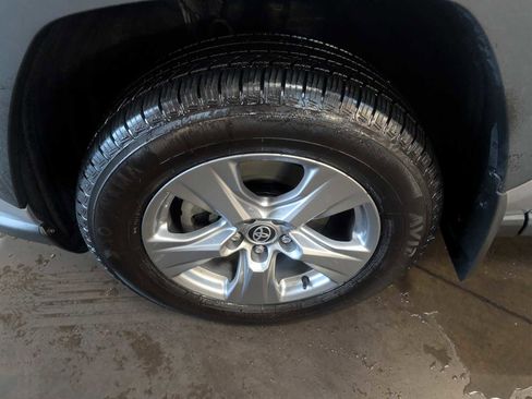 Certified 2022 Toyota RAV4 XLE image 10