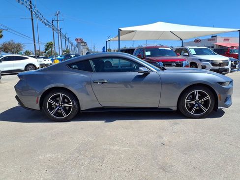 Used 2025 Ford Mustang Coupe RWD image 9