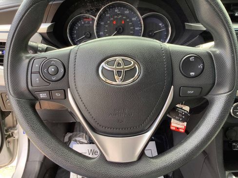 Used 2016 Toyota Corolla LE FWD image 37