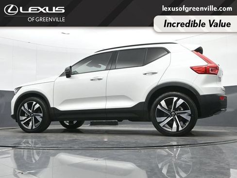 Used 2023 Volvo XC40 B5 Ultimate w/ Protection Package Premier AWD/4WD image 35