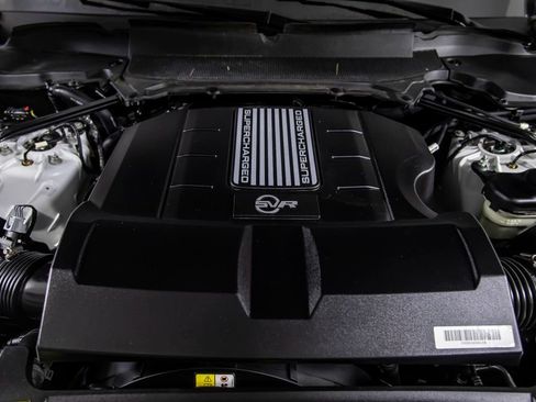 Used 2022 Land Rover Range Rover Sport SVR image 49