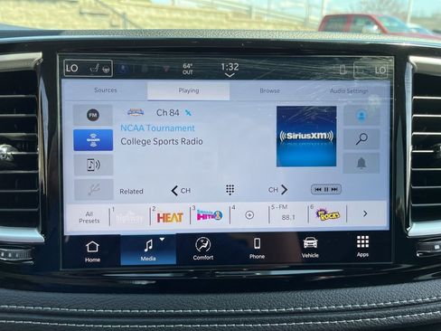 New 2026 Chrysler Pacifica Select image 18