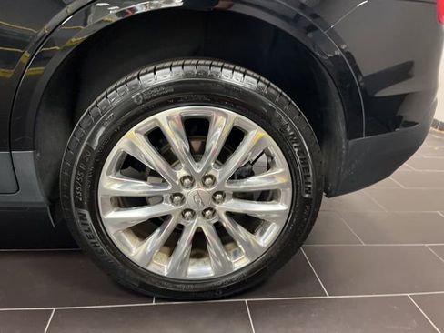Used 2018 Cadillac XT5 Platinum image 17