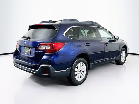 Used 2018 Subaru Outback 2.5i Premium image 9