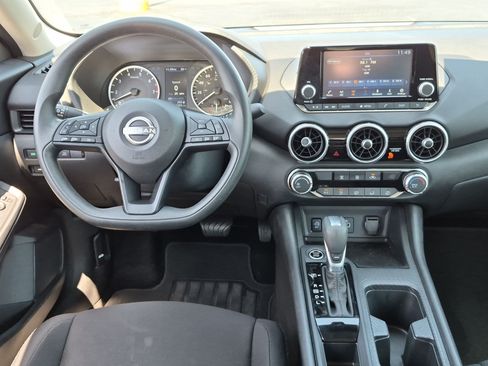 Used 2025 Nissan Sentra S FWD image 30