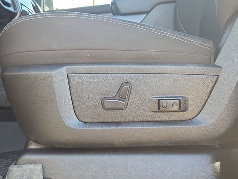 Used 2025 RAM 2500 Lone Star image 12