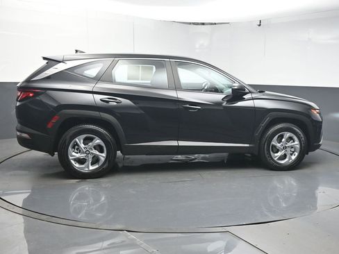Used 2023 Hyundai Tucson SE image 8