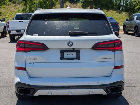 Used 2022 BMW X5 xDrive40i w/ M Sport Package AWD/4WD image 9