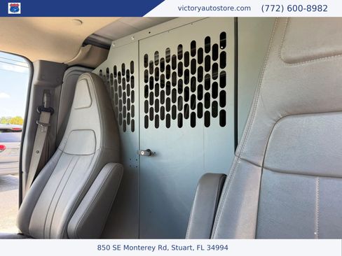 Used 2017 Chevrolet Express 2500 RWD image 31