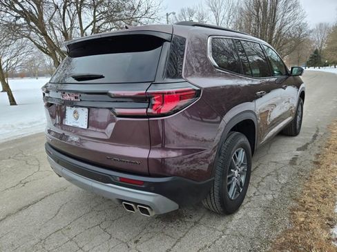 Used 2025 GMC Acadia Elevation image 7
