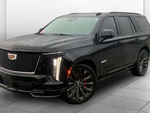 Certified 2025 Cadillac Escalade V image 12