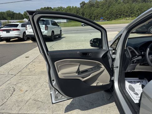 Used 2021 Ford EcoSport S FWD image 5