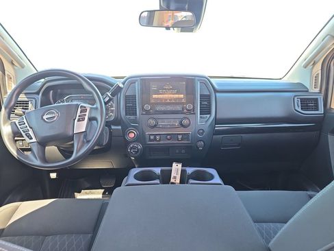 Used 2023 Nissan Titan SV AWD/4WD image 14