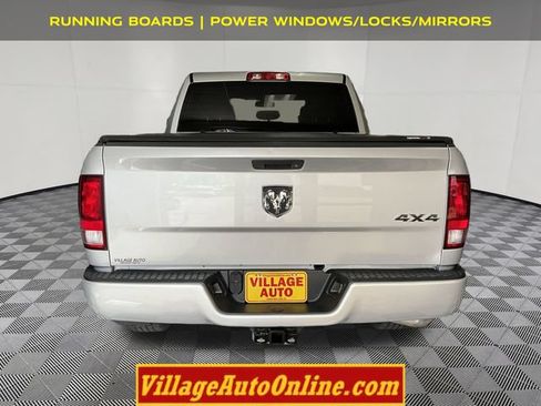 Used 2016 RAM 1500 Express AWD/4WD image 3