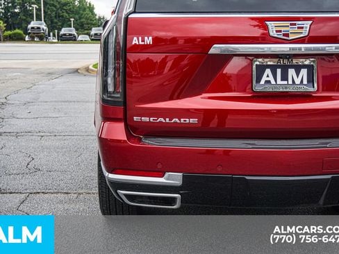 Used 2026 Cadillac Escalade 4WD image 17