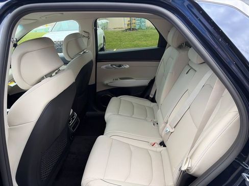 New 2026 Genesis GV70 2.5T Advanced AWD/4WD image 14