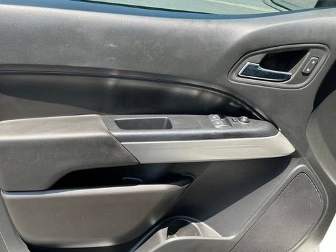 Used 2022 Chevrolet Colorado LT w/ Fleet Safety Package RWD image 15