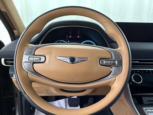 Used 2024 Genesis GV80 3.5T w/ Prestige Package AWD/4WD image 9