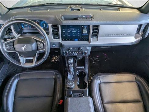Certified 2025 Ford Bronco Outer Banks AWD/4WD image 18