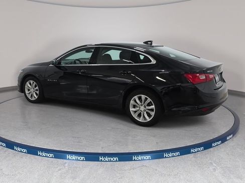Used 2025 Chevrolet Malibu LT FWD image 8