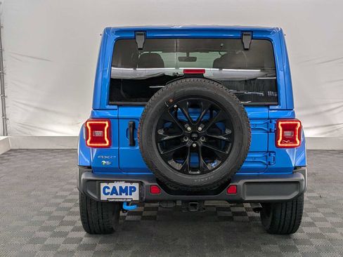 Used 2023 Jeep Wrangler Sahara w/ Cold Weather Group image 5