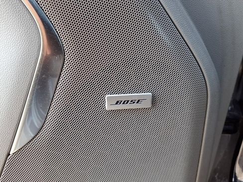 Certified 2023 GMC Yukon SLT w/ SLT Luxury Package image 23