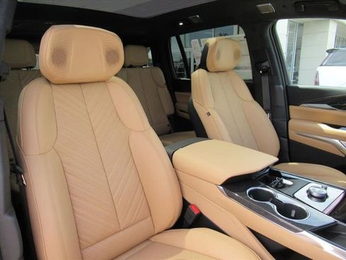 Used 2026 Cadillac Escalade IQ Sport 2 AWD/4WD image 10