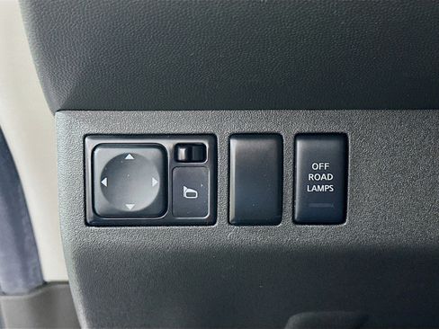 Used 2014 Nissan Xterra PRO-4X w/ Pro-4x Leather Package image 16