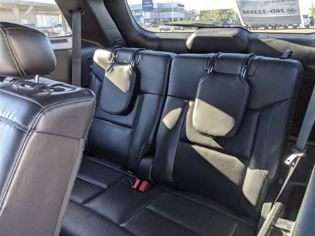 Used 2020 Ford Explorer XLT w/ Equipment Group 202A AWD/4WD image 18