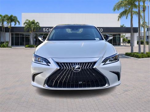 Used 2022 Lexus ES 350 w/ Premium Package image 2