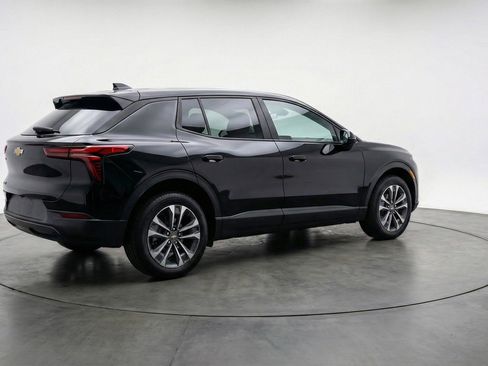 Used 2025 Chevrolet Equinox LT image 9