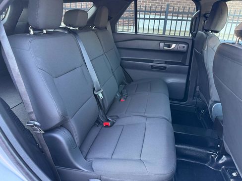 Used 2023 Ford Explorer AWD image 24