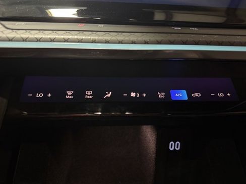 Used 2025 Jeep Wagoneer S Limited image 20