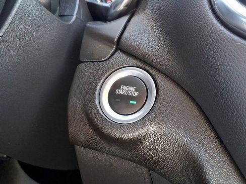 Used 2022 Chevrolet Equinox LT image 24