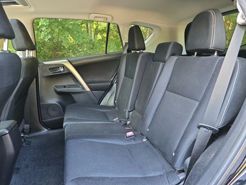 Used 2015 Toyota RAV4 XLE FWD image 13