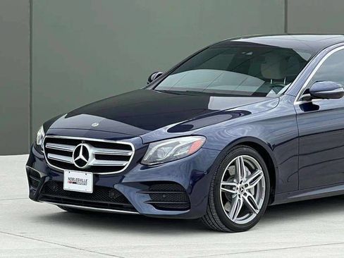 Used 2019 Mercedes-Benz E 300 image 11