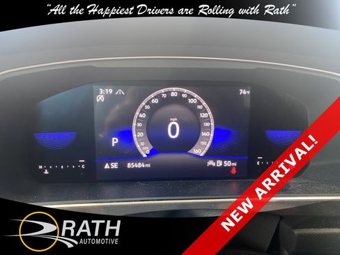 Used 2023 Volkswagen Tiguan SE AWD/4WD image 13