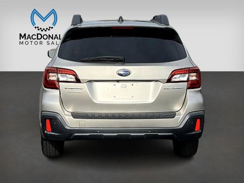 Used 2018 Subaru Outback 2.5i Limited image 8