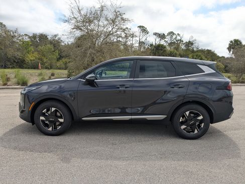 New 2026 Kia Sportage LX FWD image 9