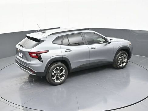 New 2026 Chevrolet Trax LT w/ Driver Confidence Package FWD image 53