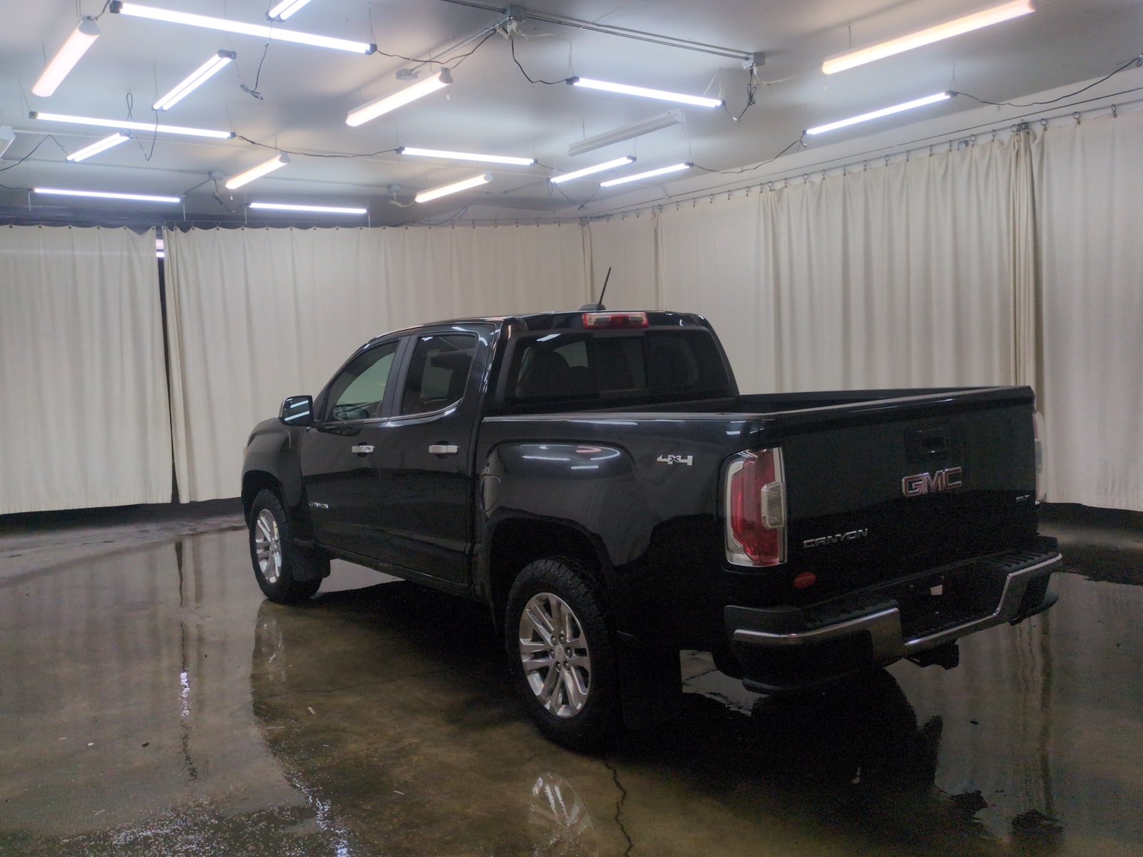Used 2016 GMC Canyon SLT AWD/4WD image 8
