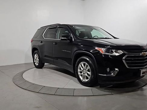 Used 2020 Chevrolet Traverse LT w/ Driver Confidence II Package image 8