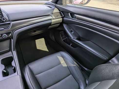 Used 2019 Honda Accord Sport image 17