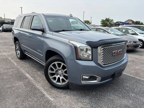 Used 2016 GMC Yukon Denali w/ Open Road Package AWD/4WD image 3