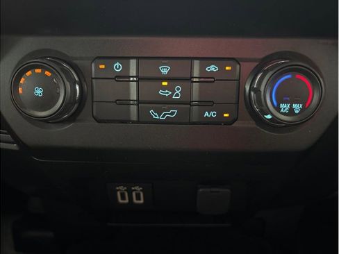 Used 2019 Ford F150 XLT image 22