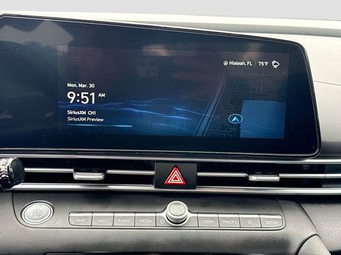 Certified 2025 Hyundai Elantra SEL image 15